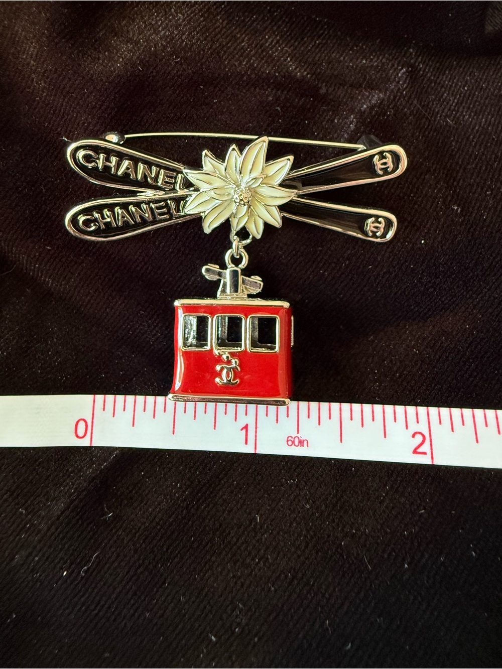 ChaneI Salzburg. Enameled Cable Car🚠 Skies ⛷️Flower🌸 Brooch - Picture 7 of 9